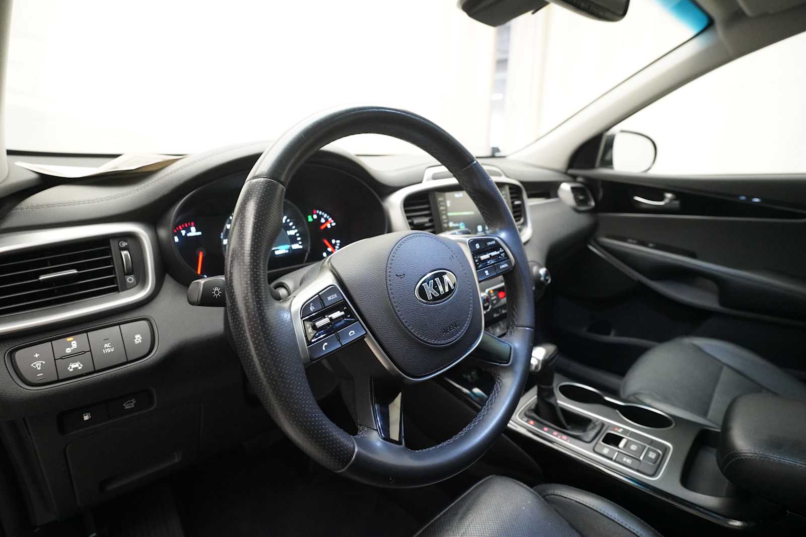 2019 Kia Sorento SX V6 photo 2