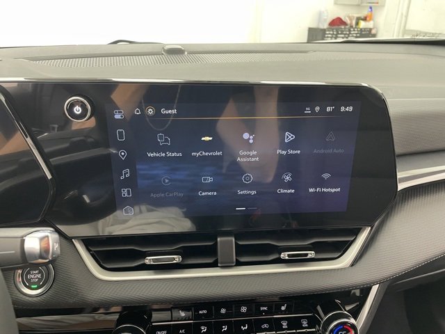 2026 Chevrolet Equinox LT photo 2