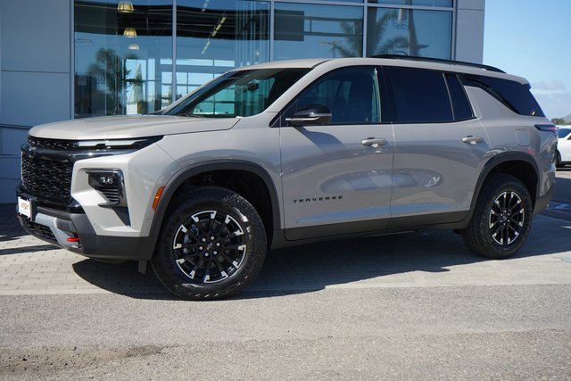 2026 Chevrolet Traverse Z71 photo 3