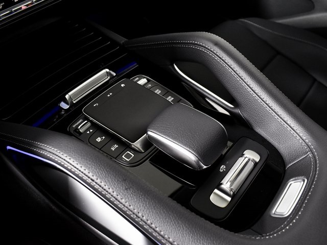 2026 Mercedes Benz GLS 450 4MATIC photo 22