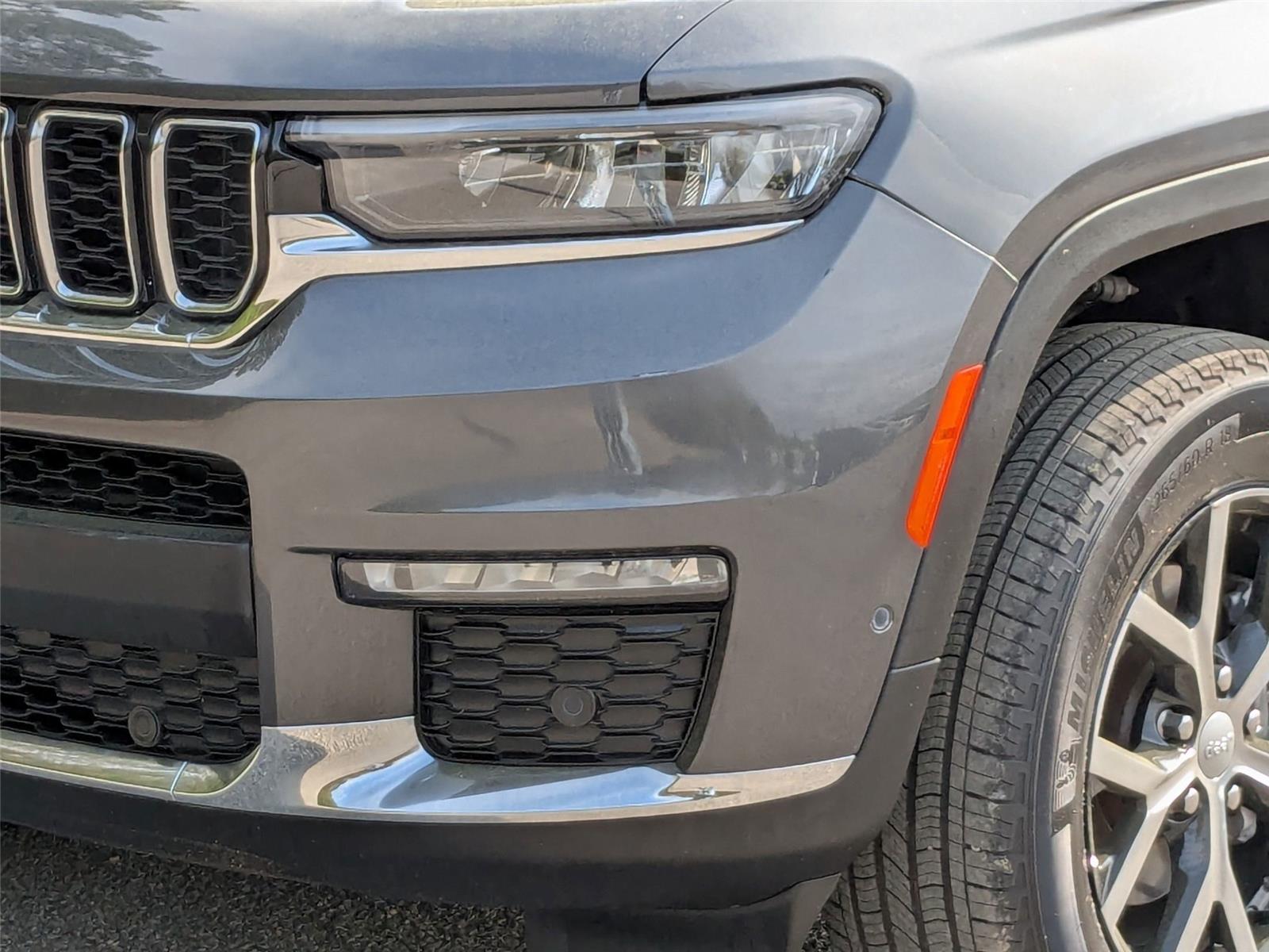 2024 Jeep Grand Cherokee Limited photo 2