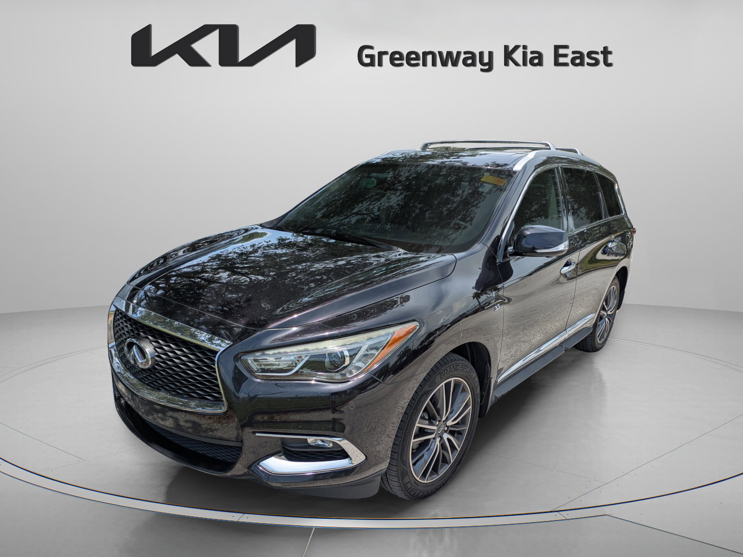 2020 Infiniti QX60 Luxe photo 4