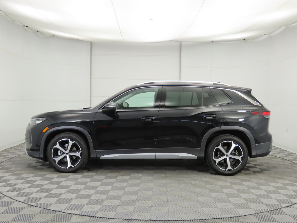 2025 Volkswagen Tiguan SE photo 8