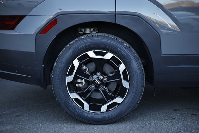 2024 Hyundai Santa Fe SE photo 2