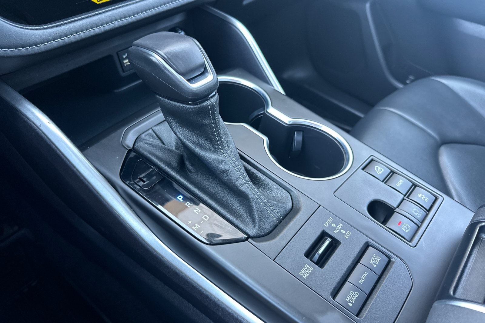 2023 Toyota Highlander XLE photo 17