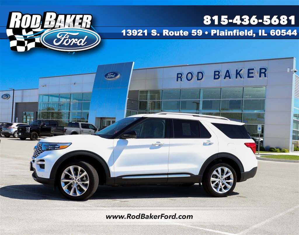 2022 Ford Explorer Platinum's photo