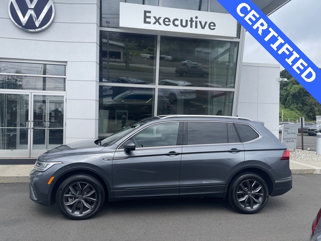 2022 Volkswagen Tiguan SE photo 2