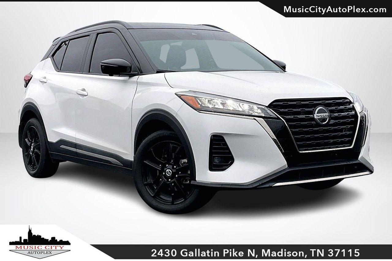 2021 Nissan Kicks SR