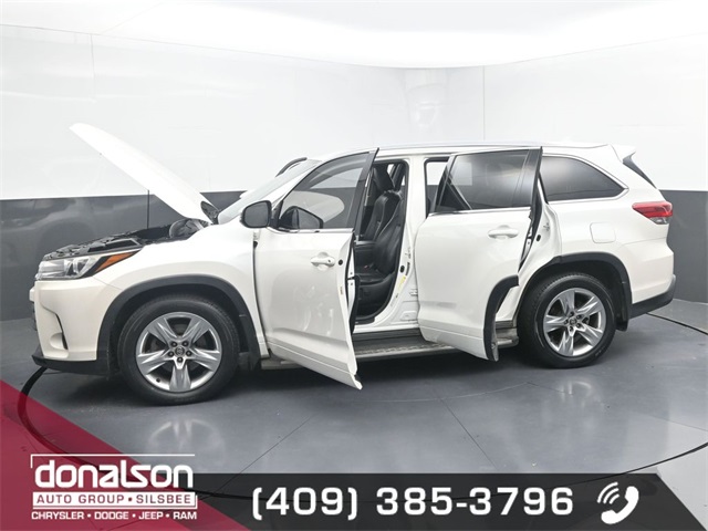 2017 Toyota Highlander Limited photo 21