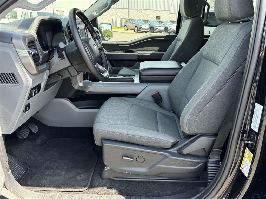 2024 Ford F-150 XLT photo 14