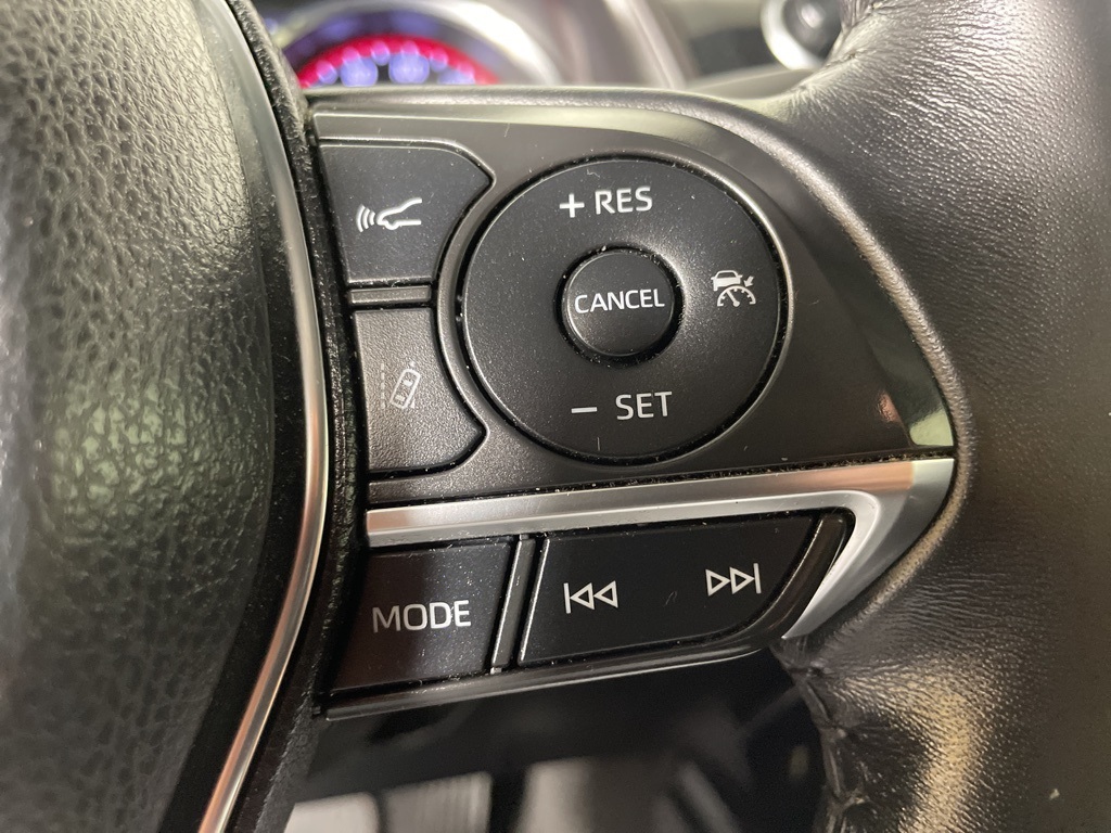 2019 Toyota Camry XSE V6 photo 22