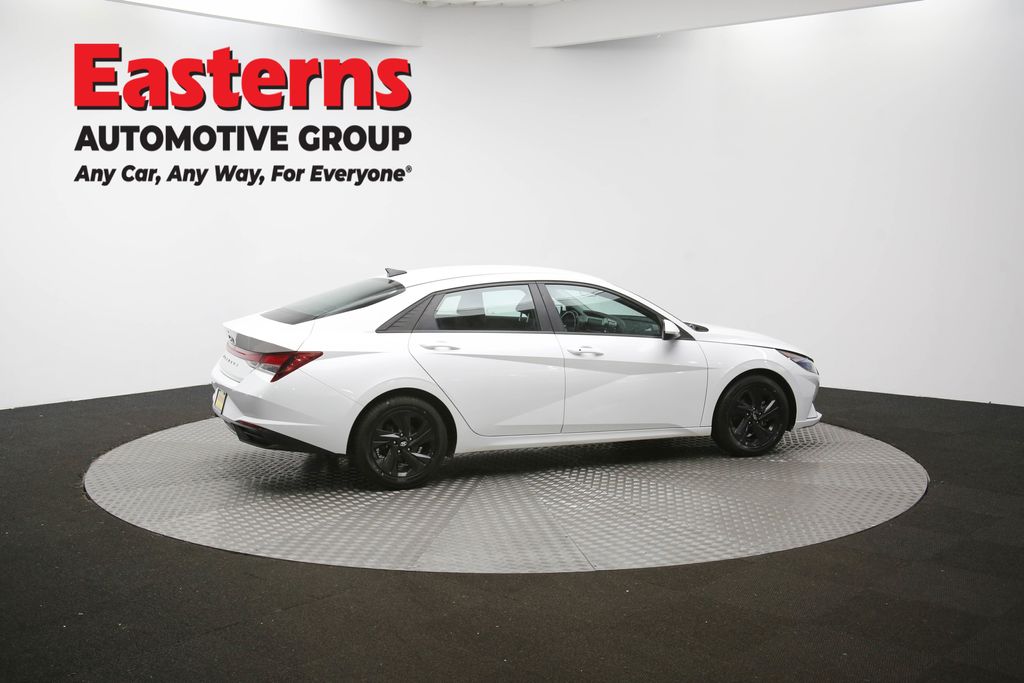 2022 Hyundai Elantra SEL Convenience photo 33