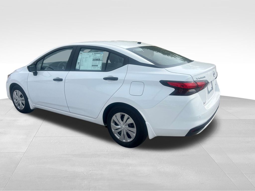 2025 Nissan Versa 1.6 S photo 3