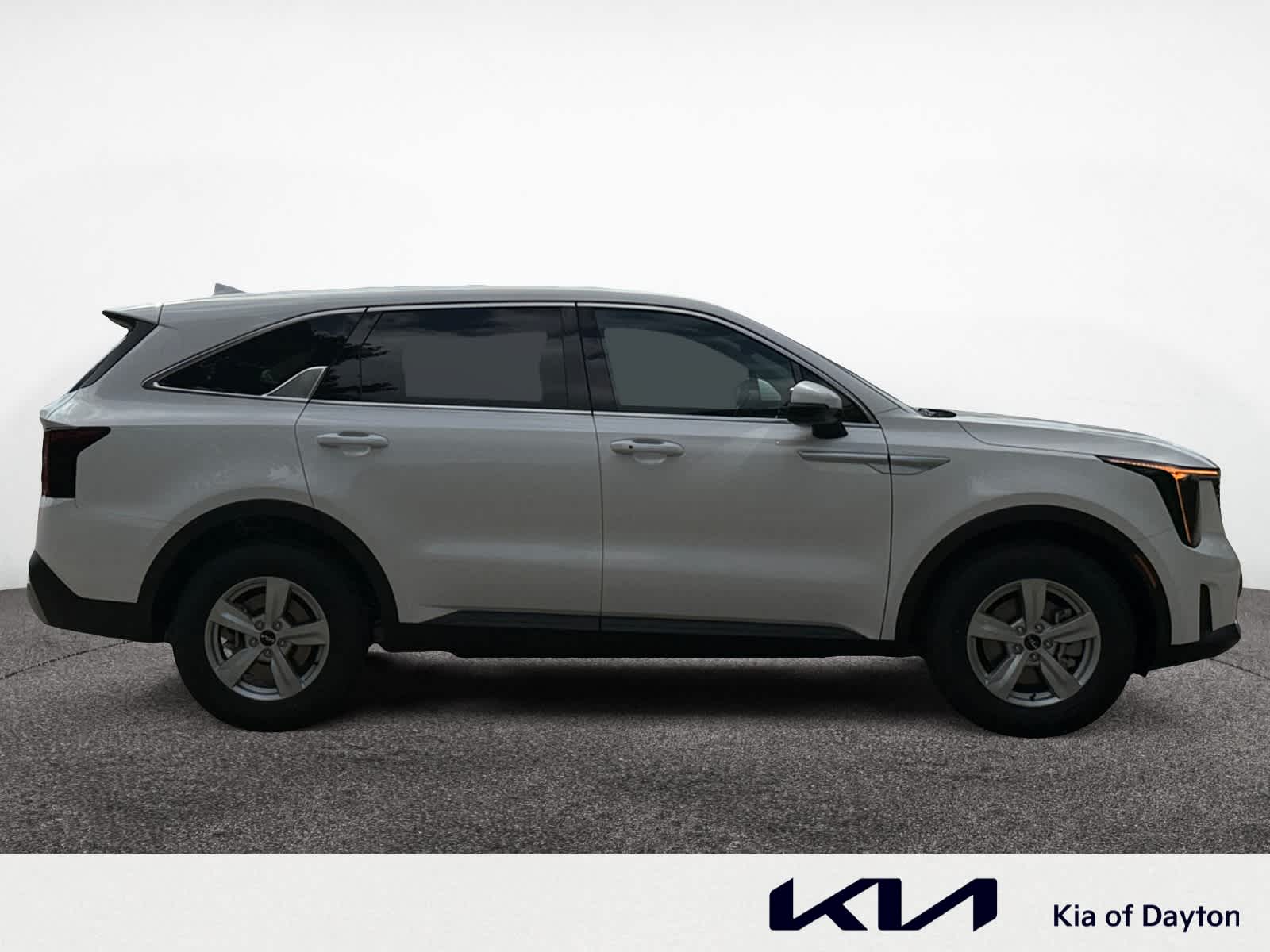 2025 Kia Sorento LX photo 5