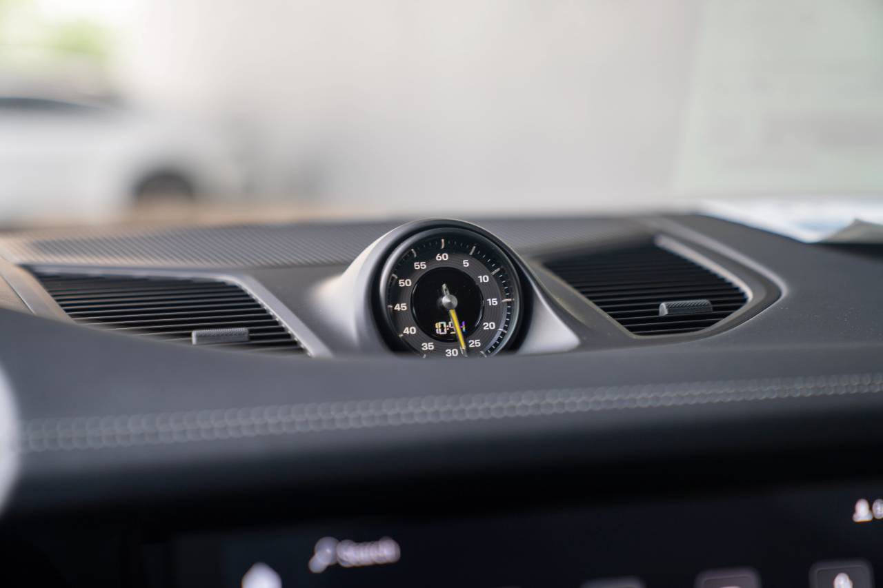 2025 Porsche Cayenne Turbo GT photo 18