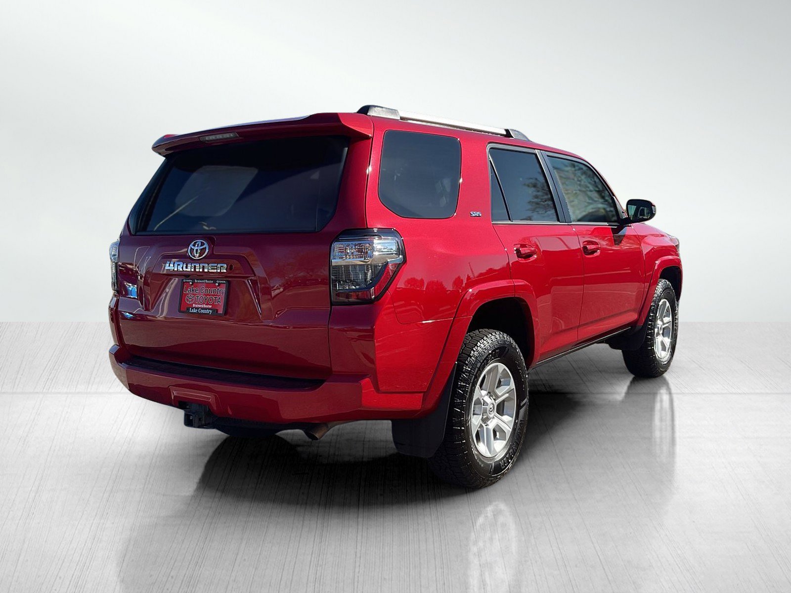 2021 Toyota 4Runner SR5 4WD photo 3