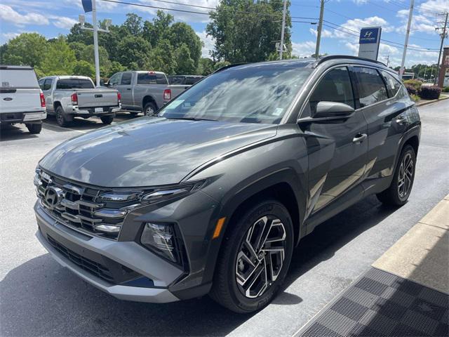 2025 Hyundai Tucson Hybrid Limited photo 4