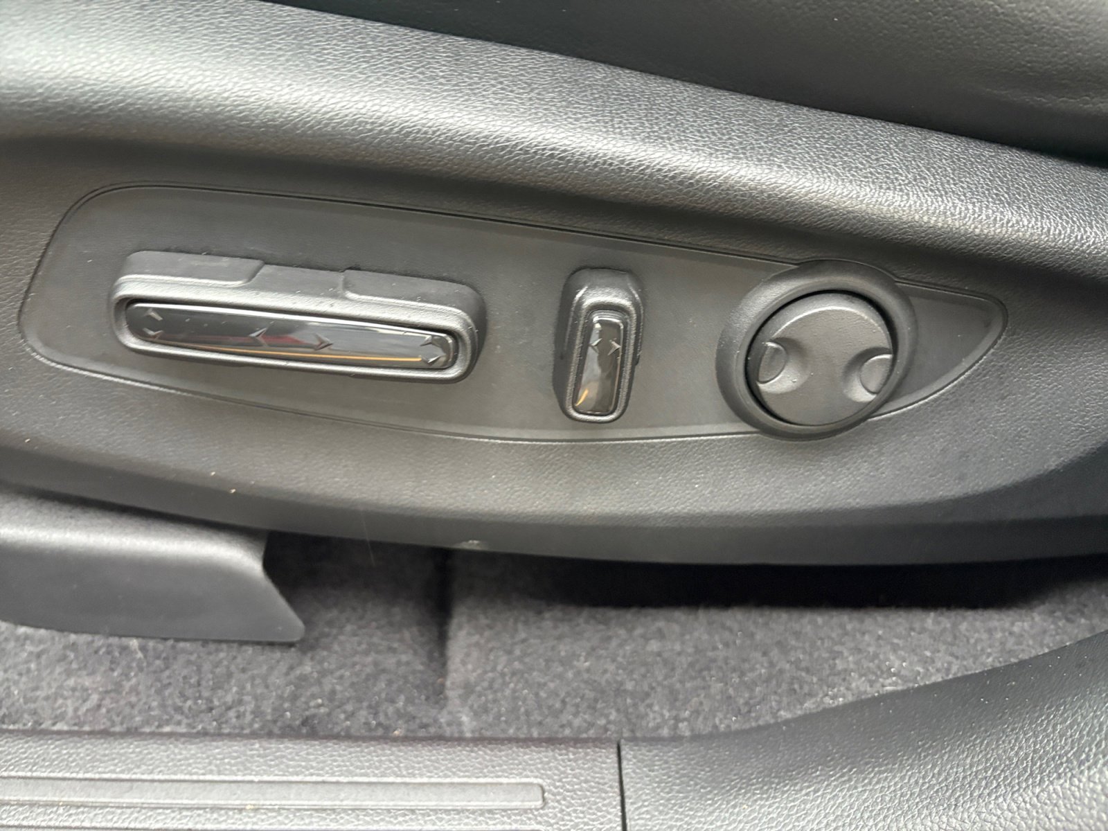2025 Honda CR-V Hybrid Sport-L photo 7
