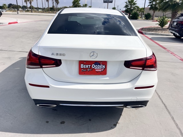 2019 Mercedes Benz A 220 photo 4