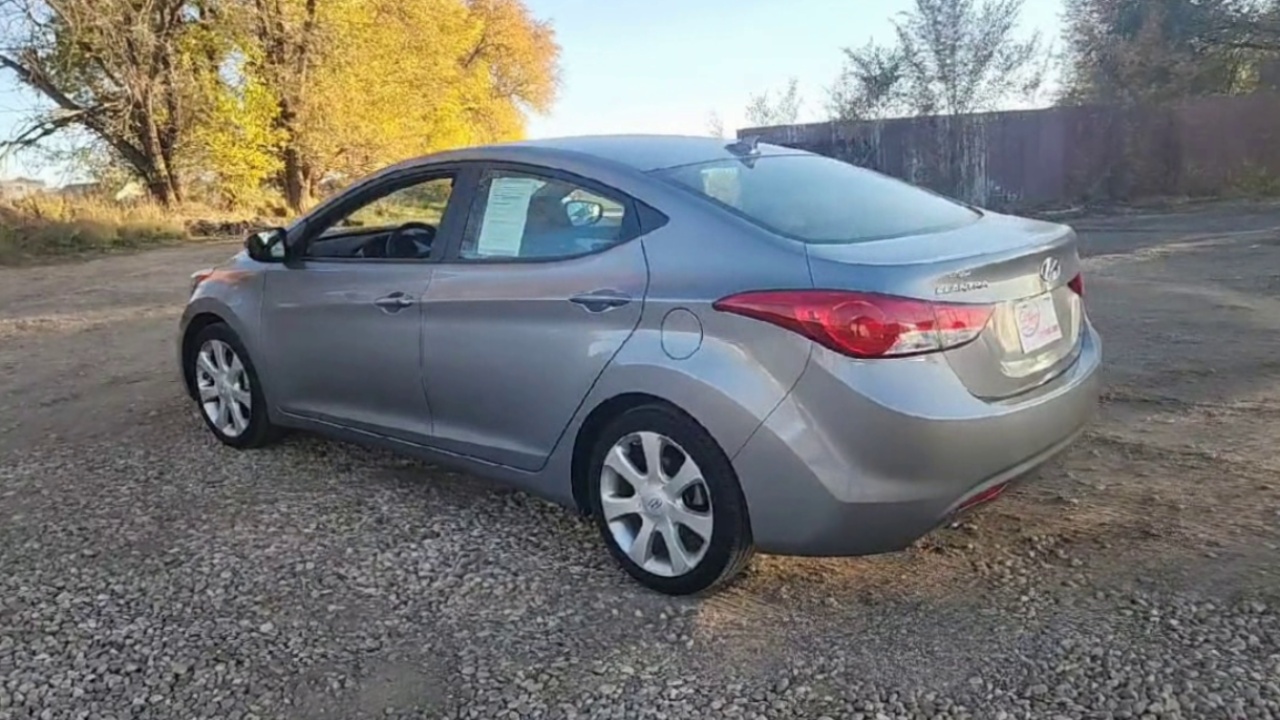 2011 Hyundai Elantra GLS photo 4