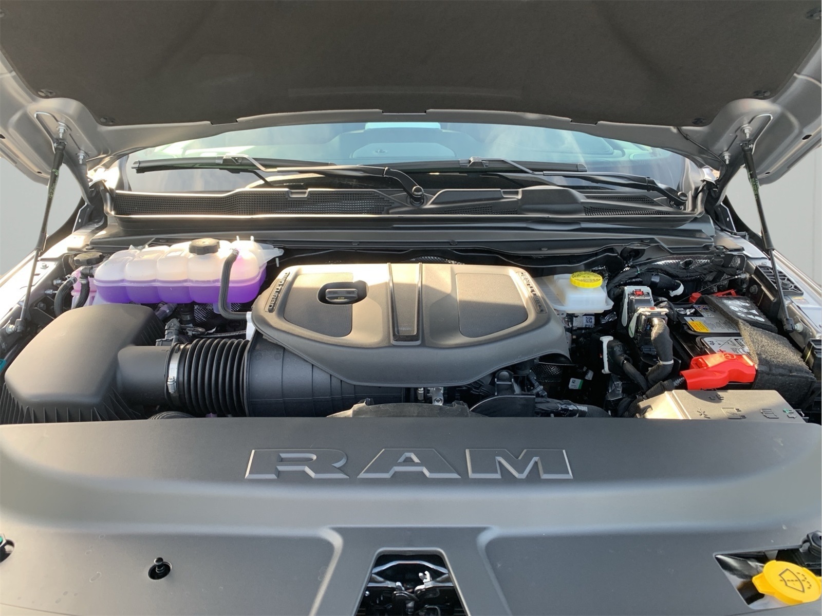2026 Ram 1500 Laramie photo 28