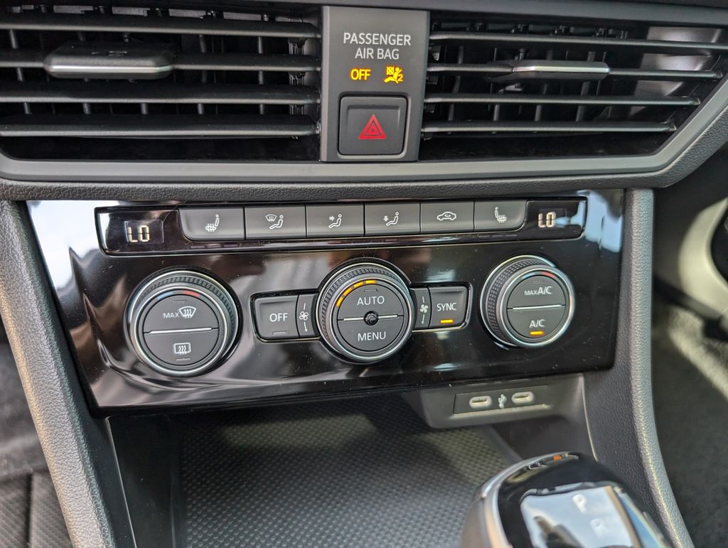 2024 Volkswagen Jetta 1.5T SE photo 13