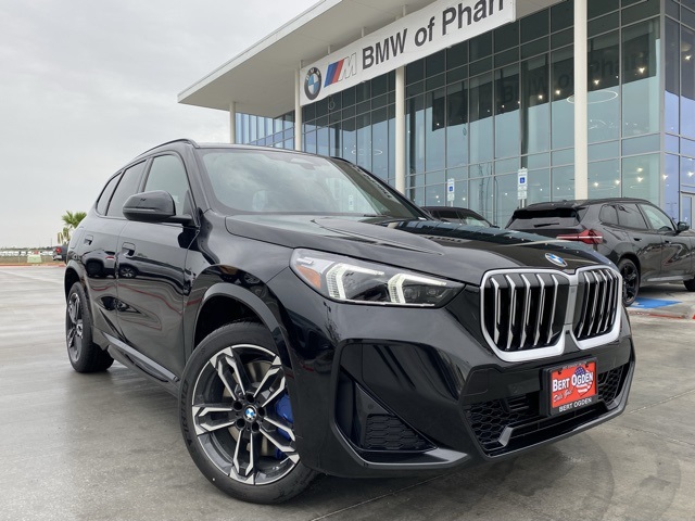 2026 BMW X1 28i's photo