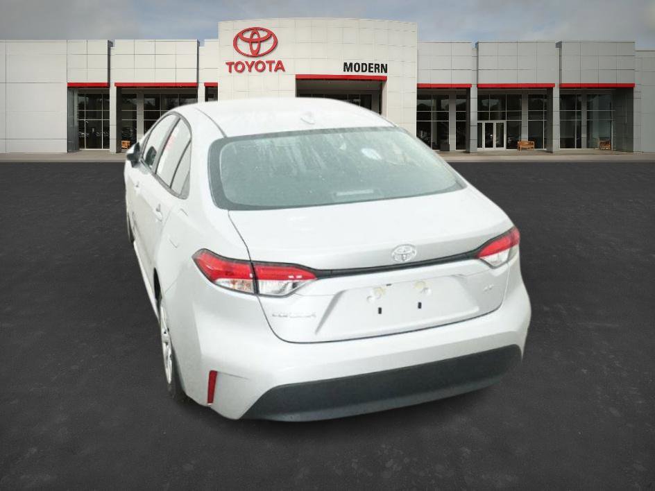 2025 Toyota Corolla LE photo 15