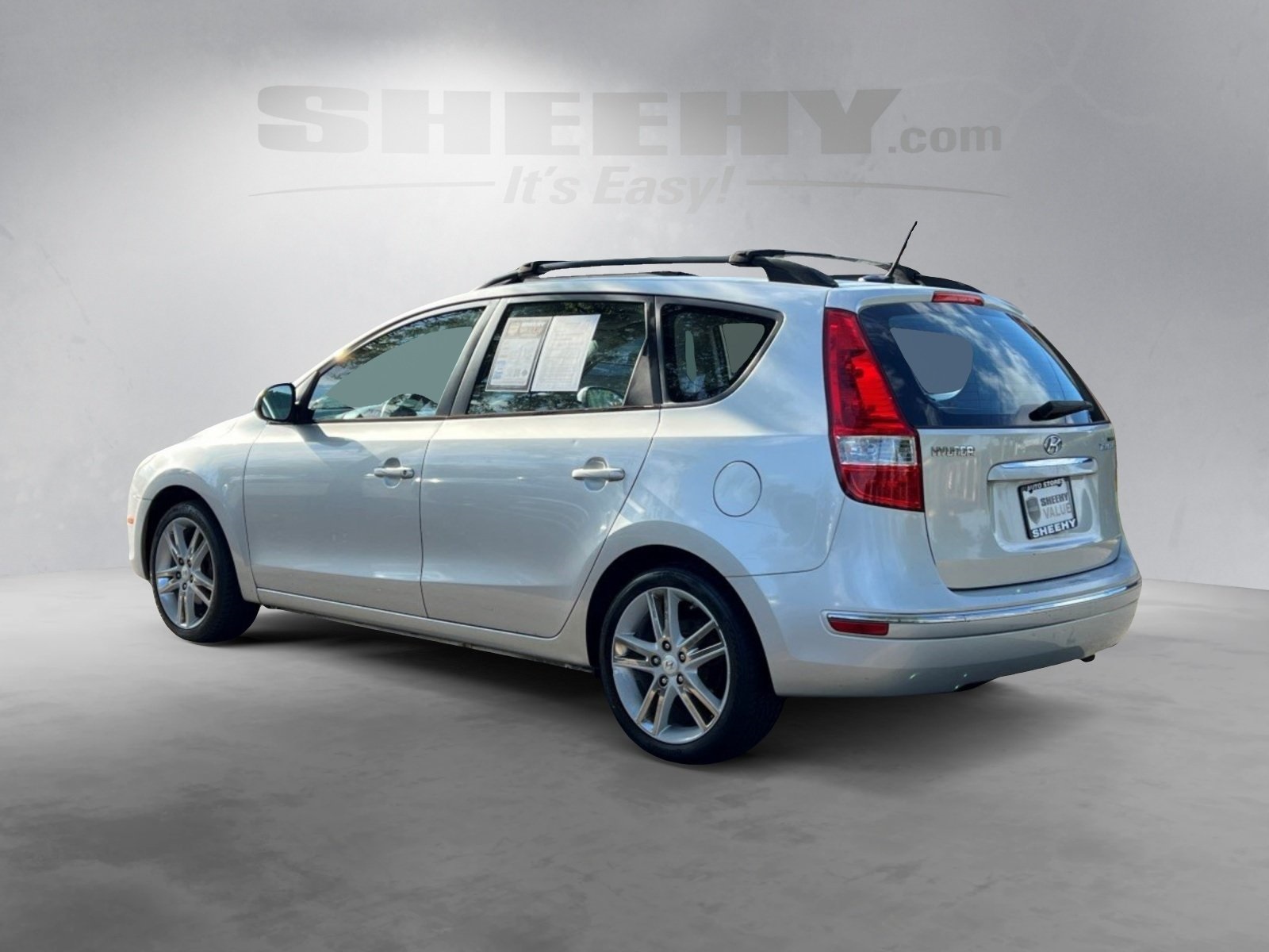 2010 Hyundai Elantra Touring SE photo 3