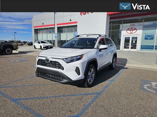 2025 Toyota RAV4 XLE's photo