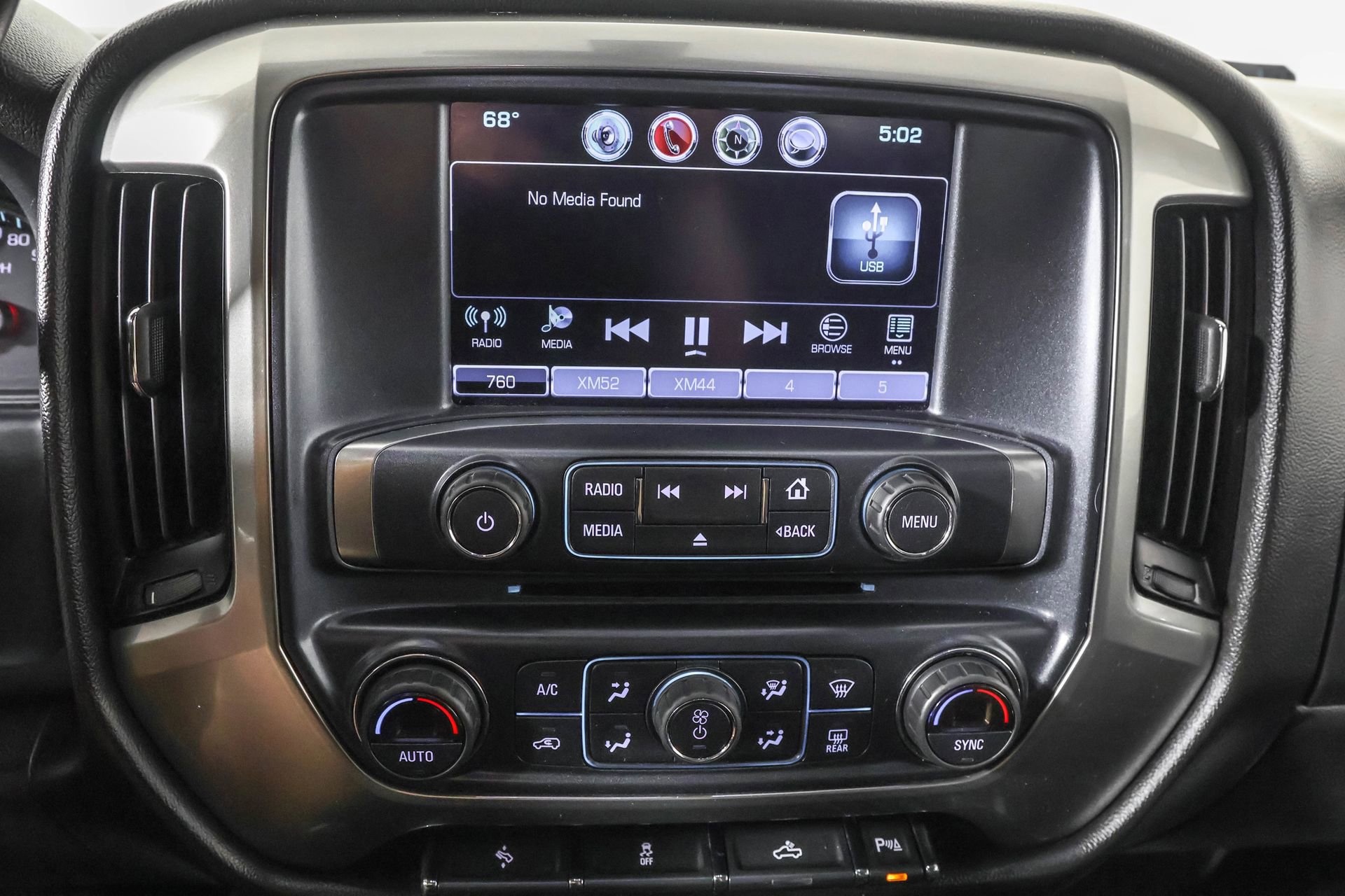 2018 Chevrolet Silverado 1500 LT photo 18