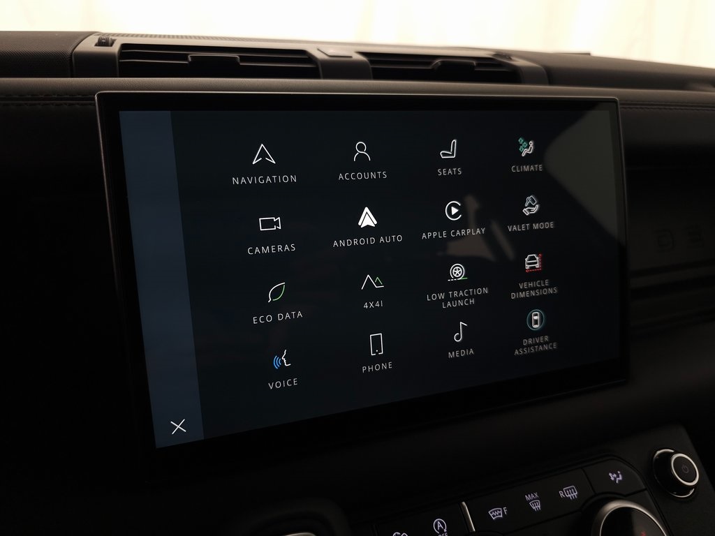 2025 Land Rover Defender 110 X-Dynamic SE photo 19