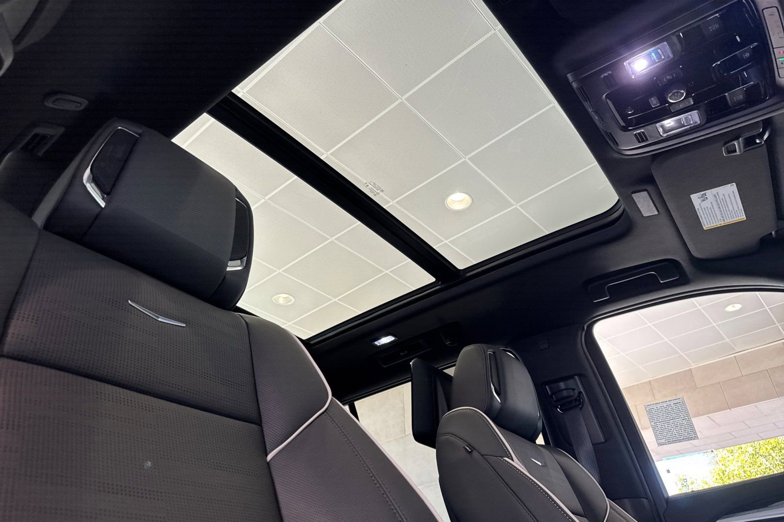 2025 Cadillac Escalade ESV Sport photo 16
