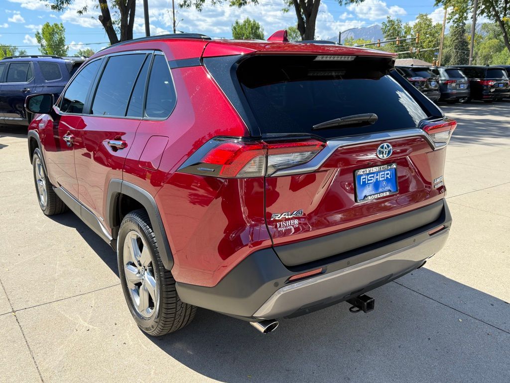 2020 Toyota RAV4 Hybrid Limited photo 2