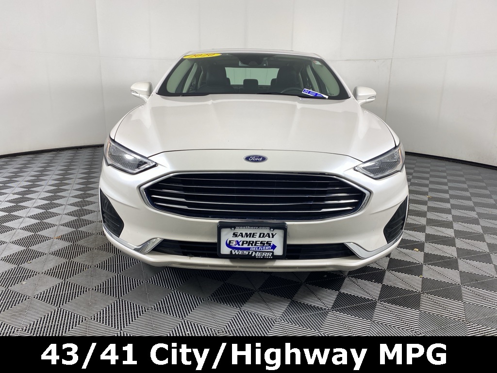 2020 Ford Fusion Hybrid SEL photo 2