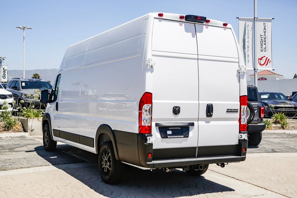 2024 Ram ProMaster 3500 photo 3