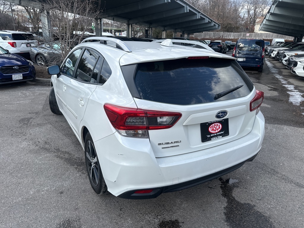 2022 Subaru Impreza Premium photo 2