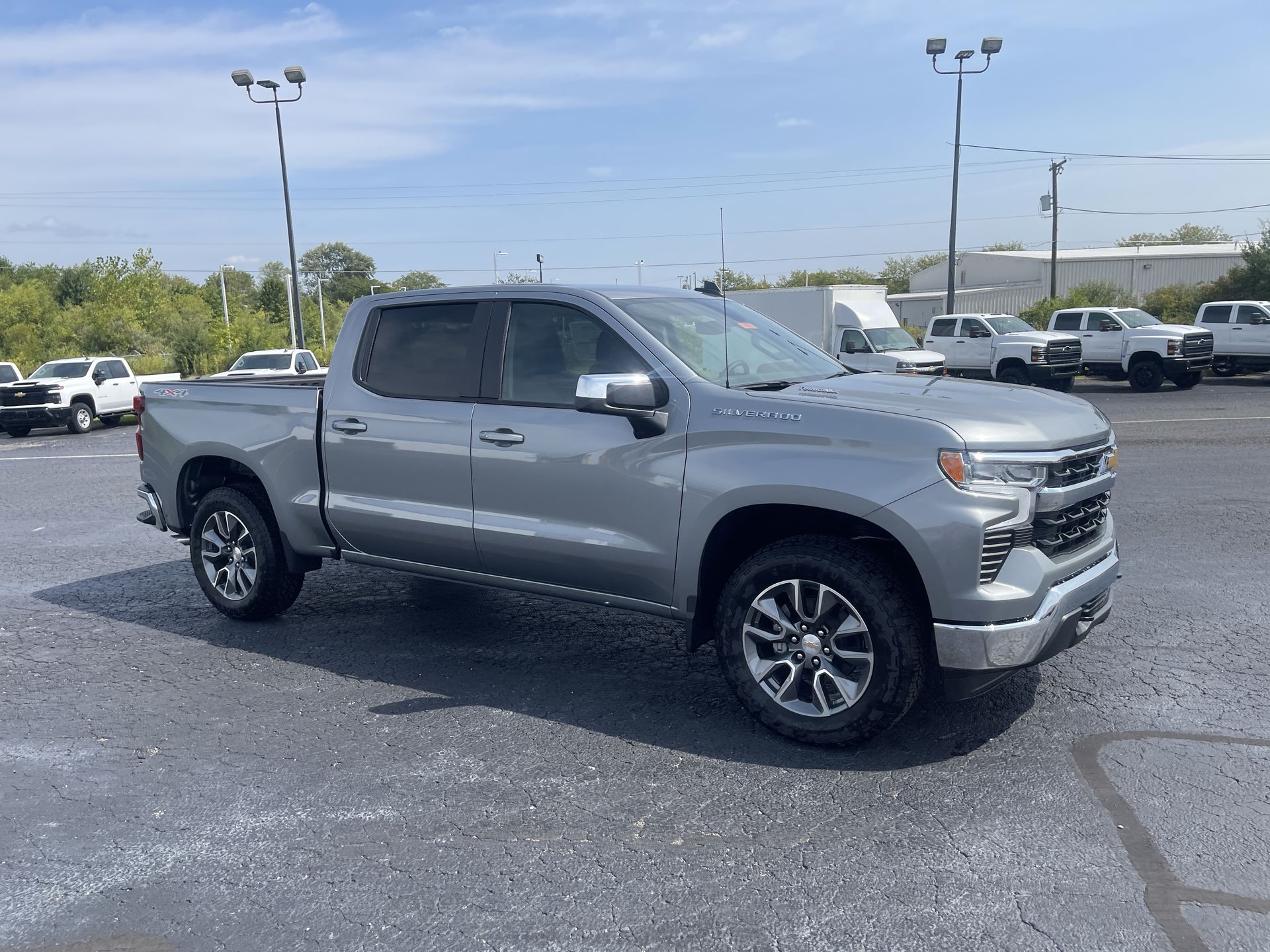 2026 Chevrolet Silverado 1500 LT photo 2