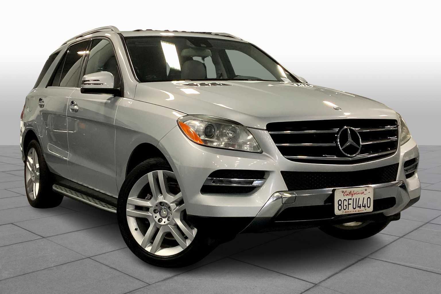 2015 Mercedes Benz ML 350 photo 2
