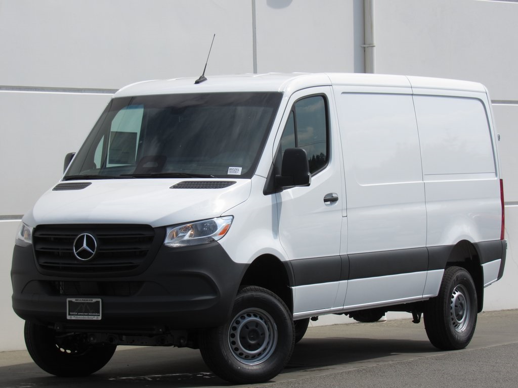 2025 Mercedes-Benz Sprinter Cargo Van Base's photo
