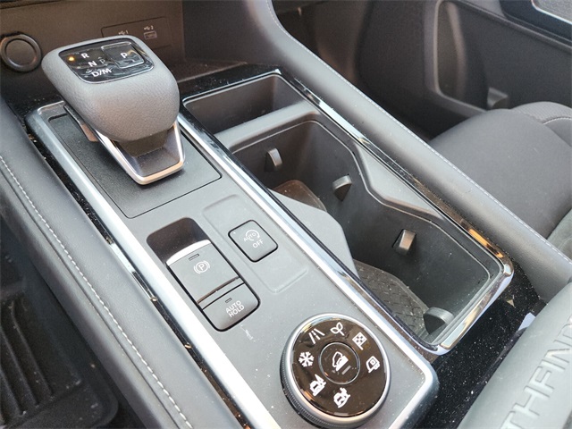 2022 Nissan Pathfinder SV photo 23