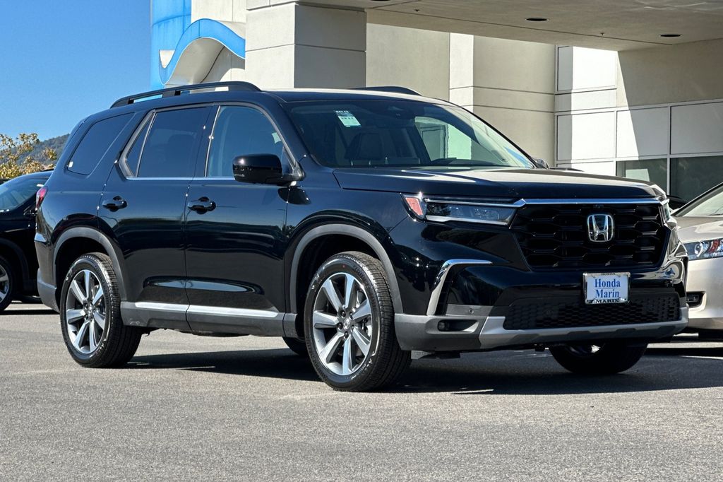 2025 Honda Pilot Elite photo 2