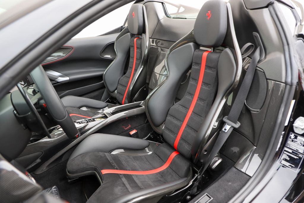 2022 Ferrari SF90 Spider photo 3