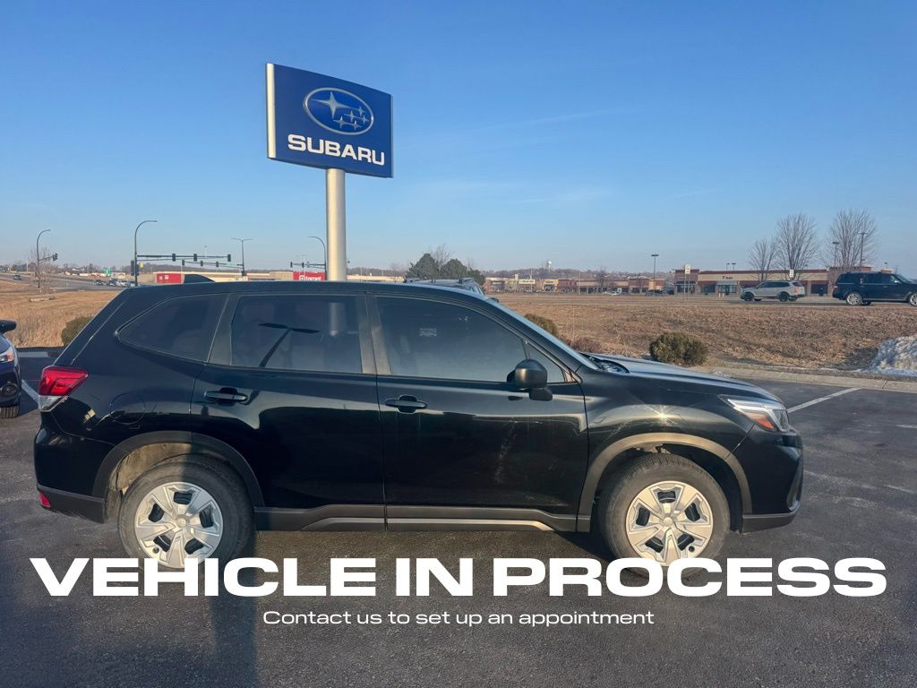 Used 2021 Subaru Forester Base with VIN JF2SKAAC8MH505617 for sale in Rochester, Minnesota