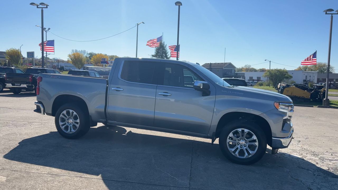 2026 Chevrolet Silverado 1500 LTZ photo 2