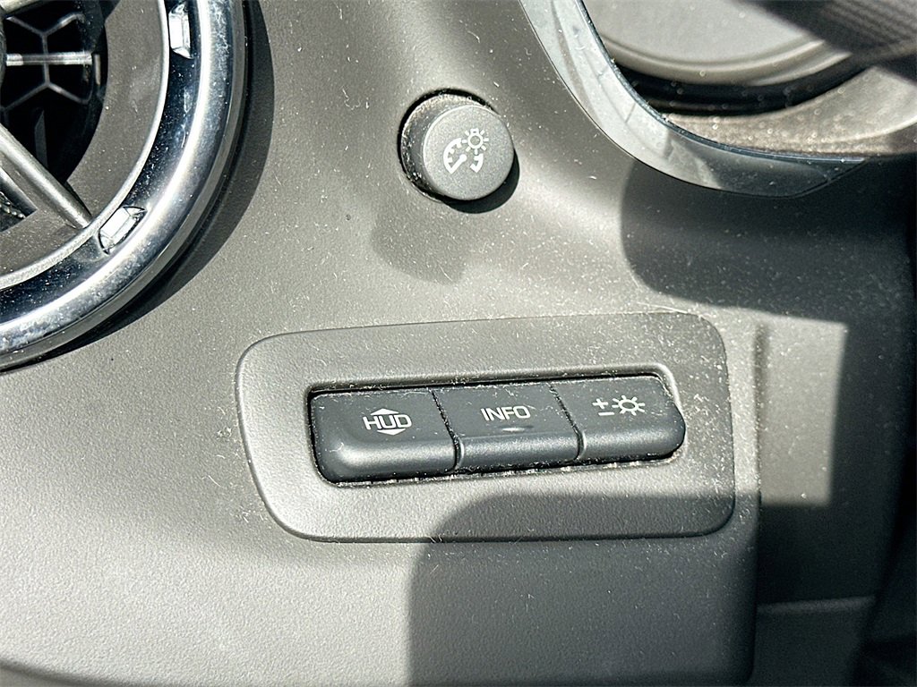 2019 Chevrolet Camaro 2SS photo 10