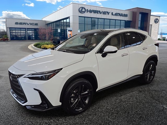 2026 Lexus NX PHEV 450h+'s photo