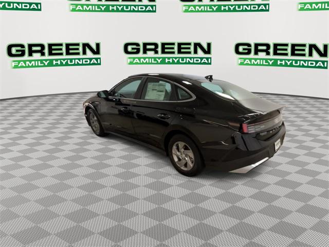 2025 Hyundai Sonata SE photo 8