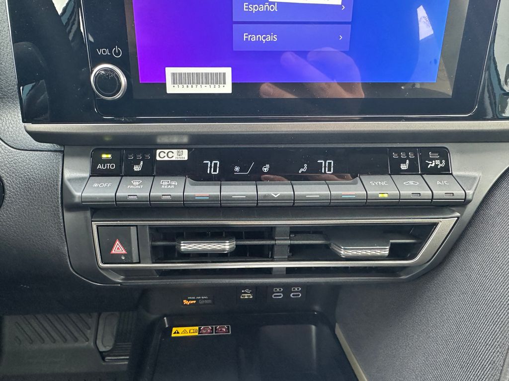 2026 Toyota Camry SE photo 17