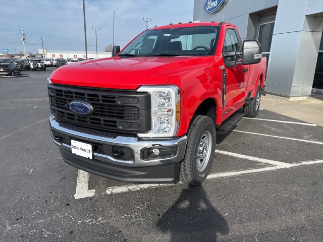 2025 Ford F-350 XL photo 2
